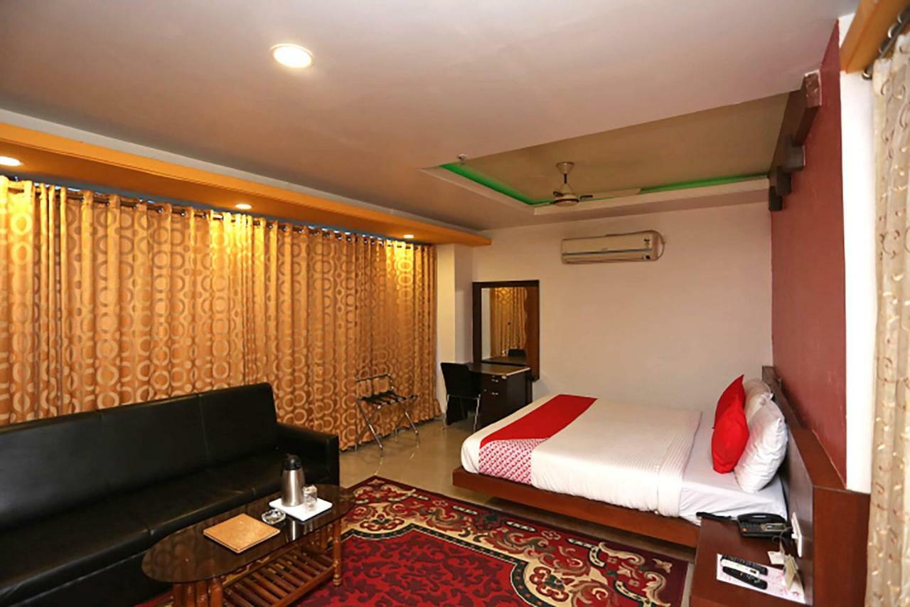 Oyo 38191 Dayal Residency Hotel Jajpur Exterior photo